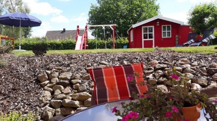 Garten mit Gartenhäuschen